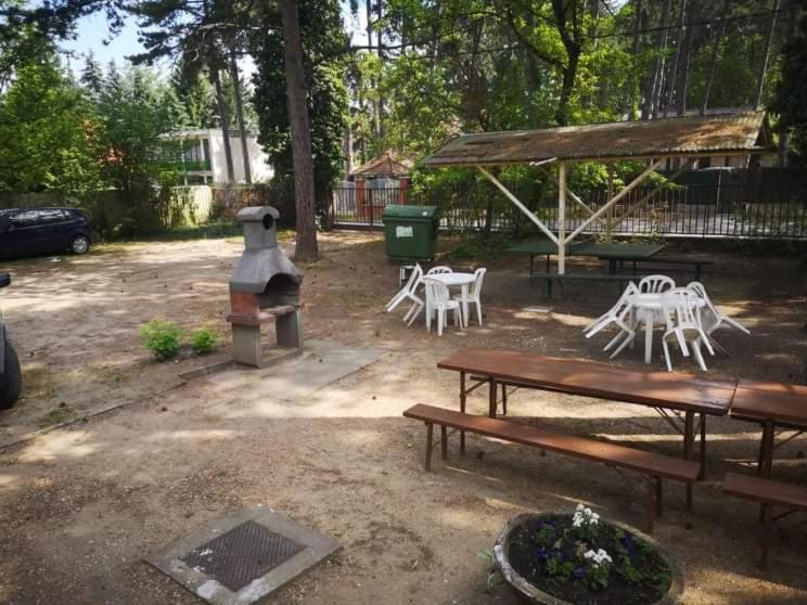 Bed and Breakfast Fenyves Panzio Шіофок Екстер'єр фото