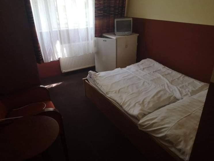 Bed and Breakfast Fenyves Panzio Шіофок Екстер'єр фото